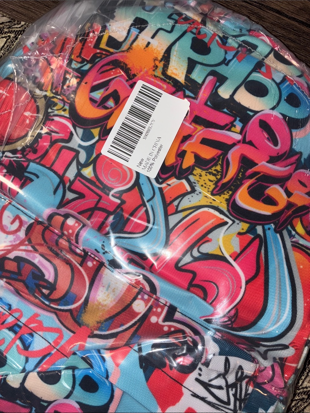 Graffiti Backpack 🎒 - Picture 3 of 5